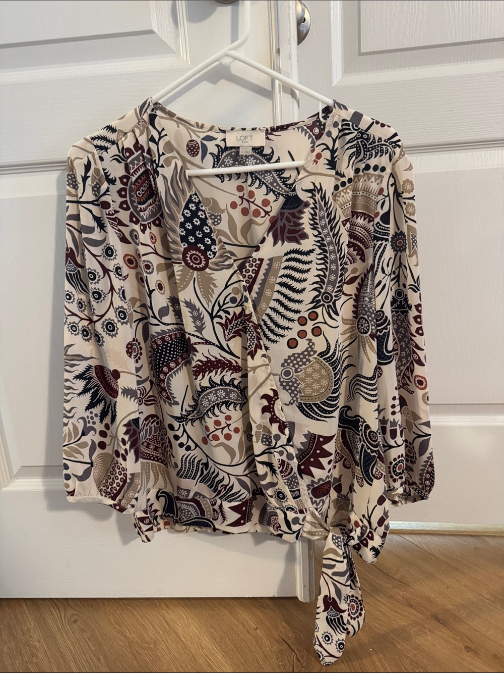 LOFT Cream Paisley & Botanical Tie-Hem Blouse